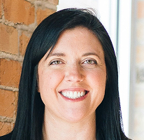 Sophie Hartwell, responsable du service d'assistance clientèle, portrait.